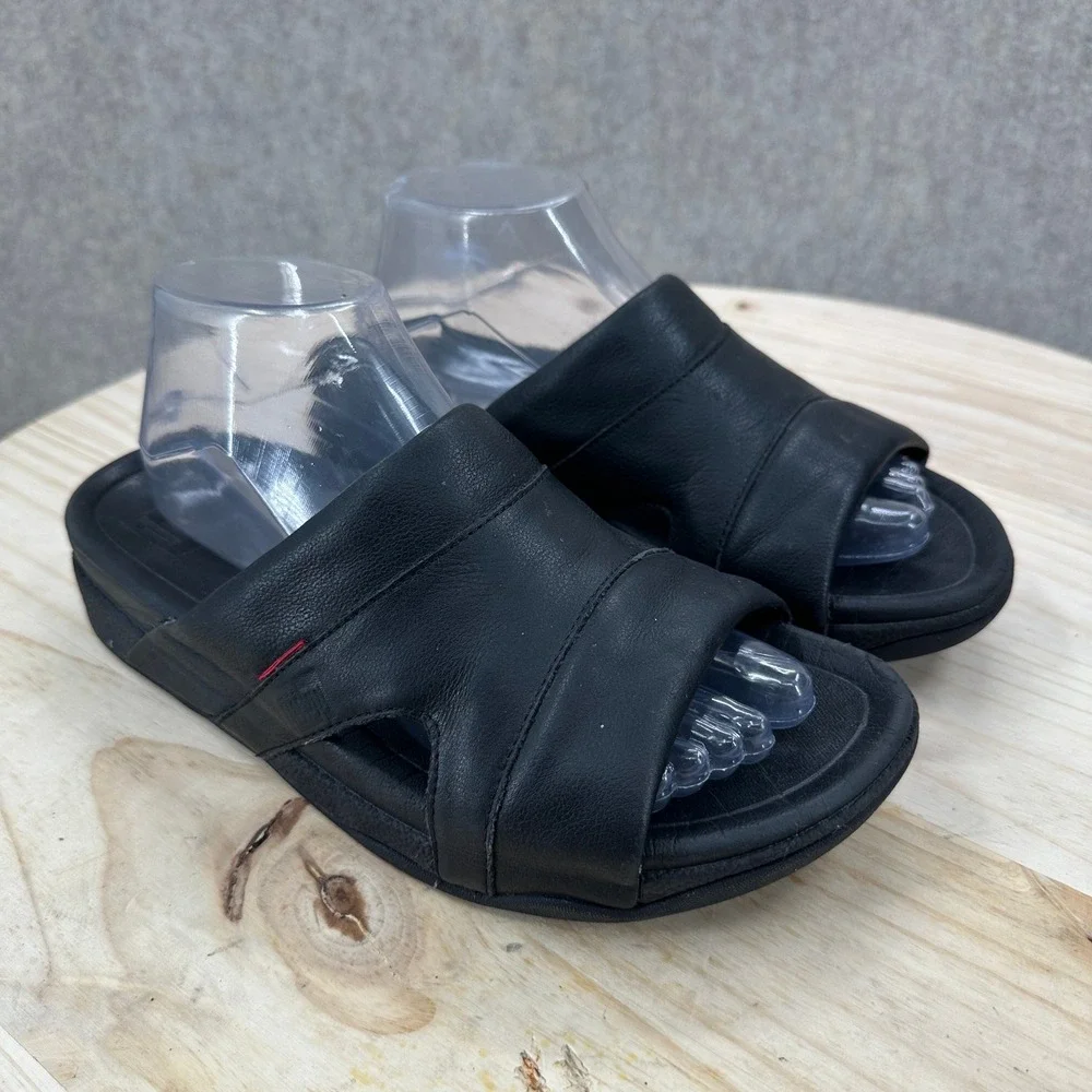 FitFlop Freeway Pool Slides Mens 8 Black Leather Comfort Sandals